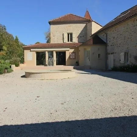Дом отдыха House Les Vieux Cedres *