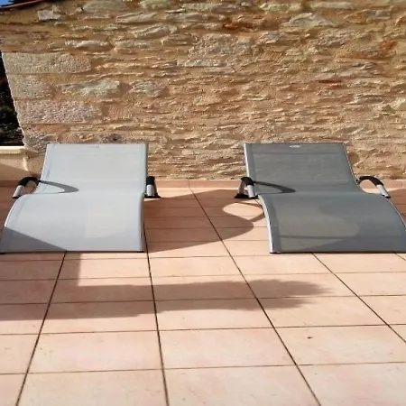 House Les Vieux Cedres Дом отдыха